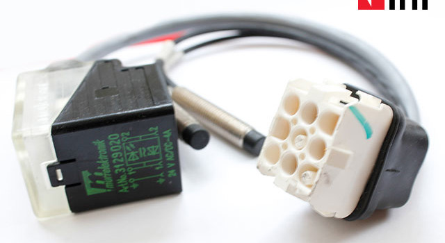 Proximity-Switch-with-Cable-030154-Polar-E-ED-X-XT-XT+-N