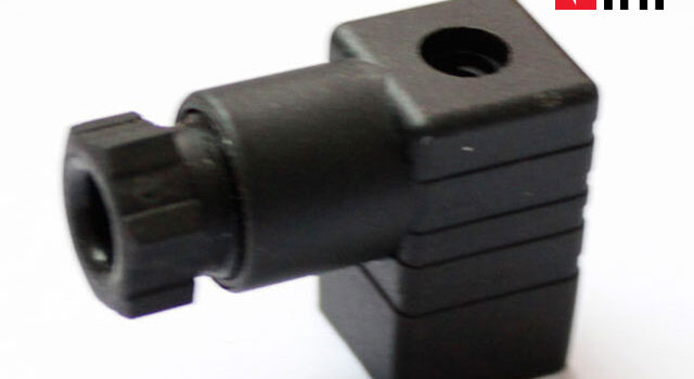 Solenoid-Plug-2